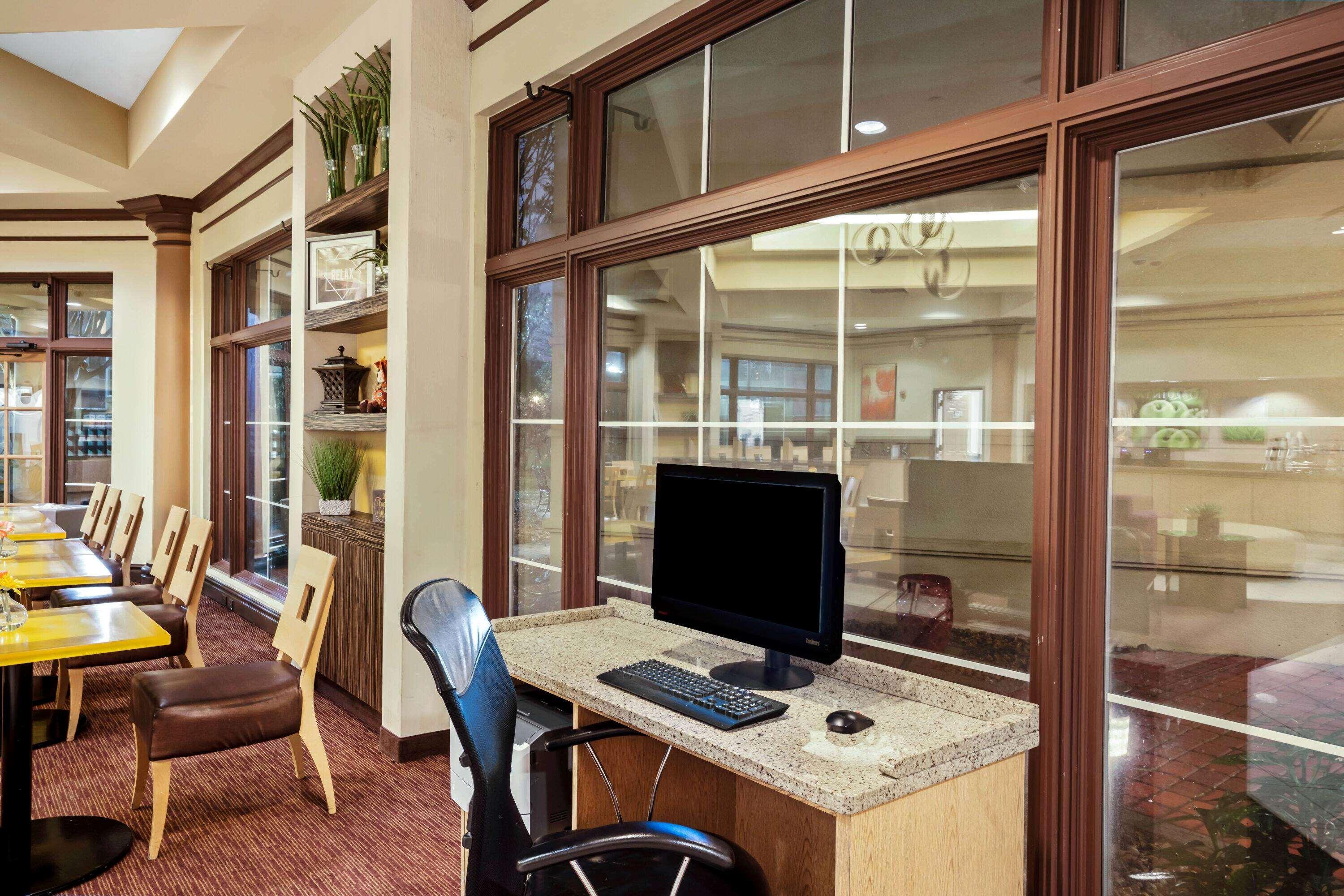 La Quinta By Wyndham Memphis Primacy Parkway Hotell Exteriör bild